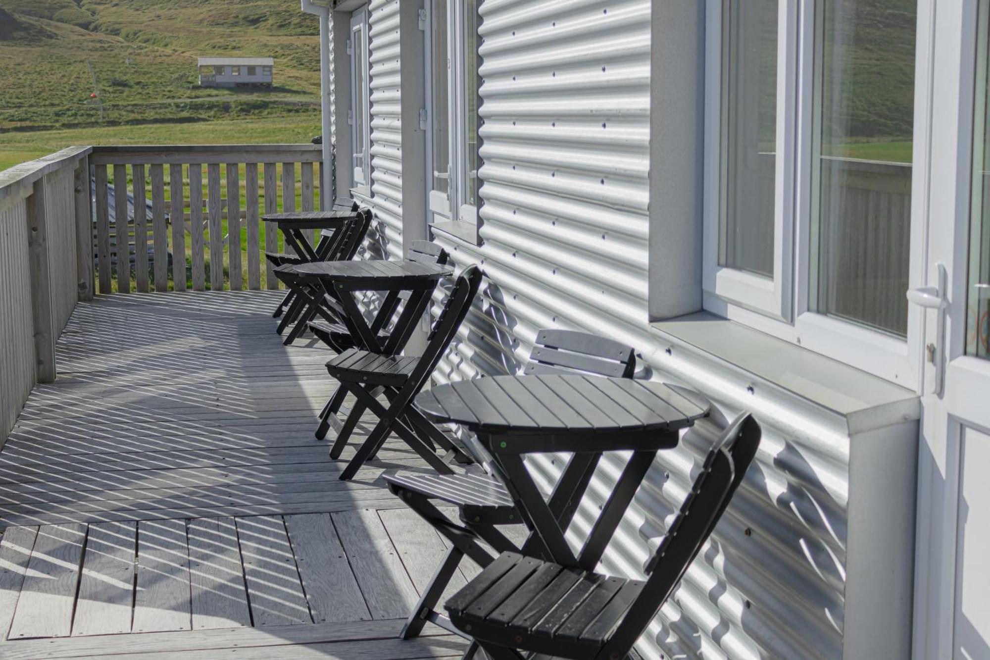 Urdartindur Guesthouse And Cottages Northurfjorthur ภายนอก รูปภาพ