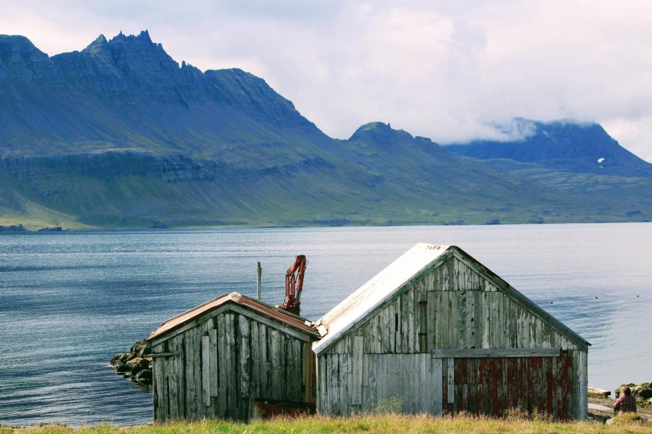 Urdartindur Guesthouse And Cottages Northurfjorthur ภายนอก รูปภาพ